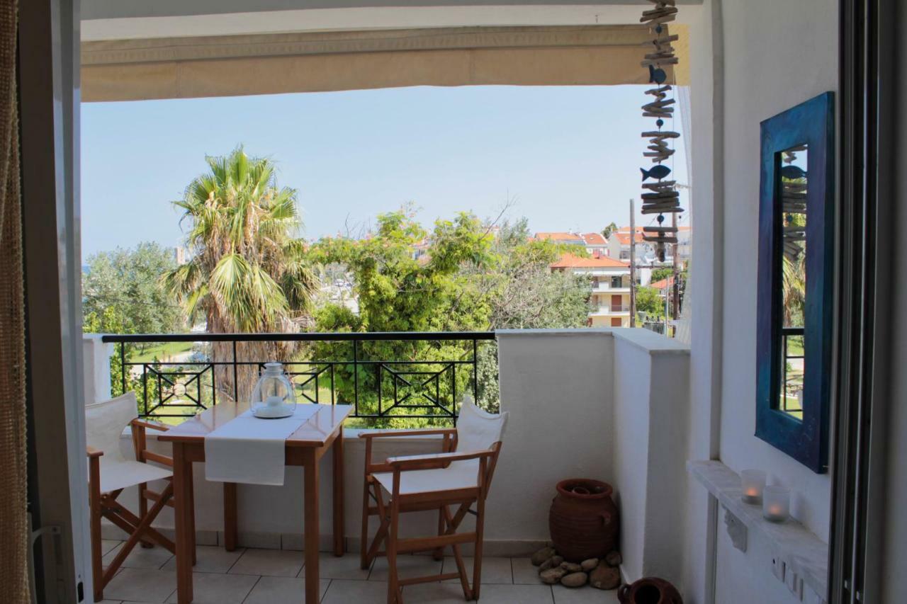 Fokais Beach Apartment Nea Fokea Exterior photo